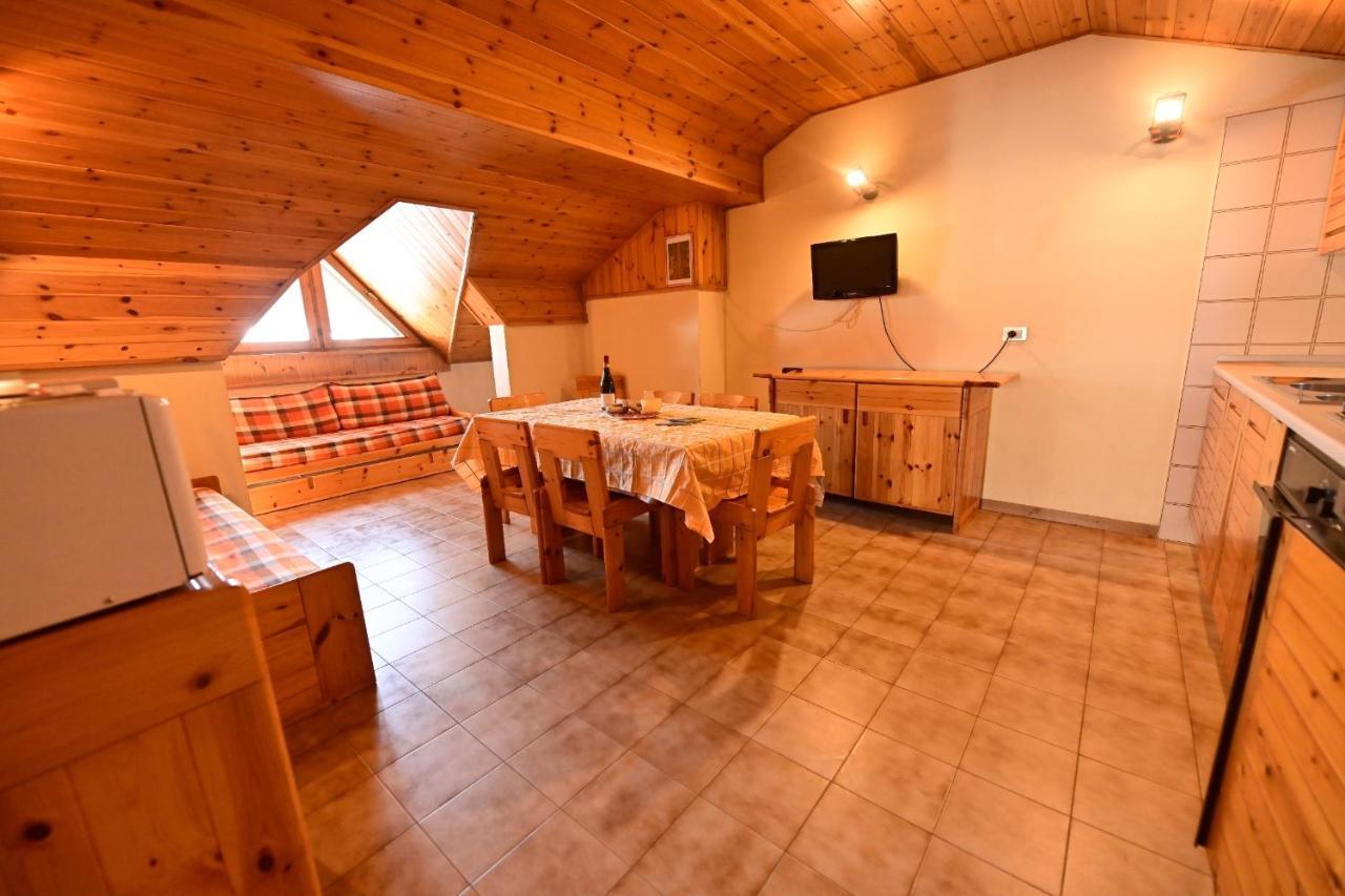 Residence Raethia Tra Bormio E Livigno Pradelle Kültér fotó