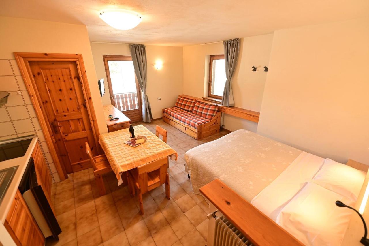 Residence Raethia Tra Bormio E Livigno Pradelle Kültér fotó