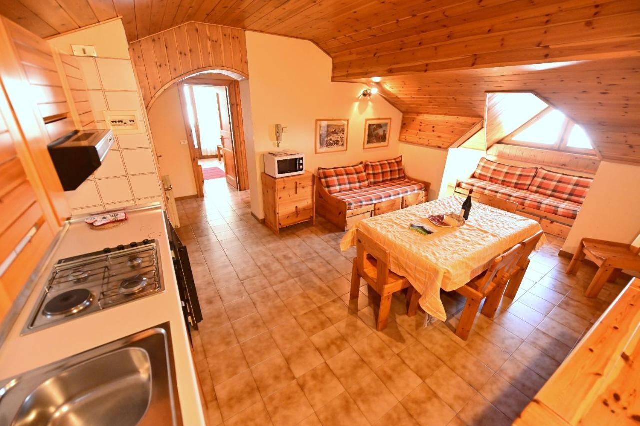 Residence Raethia Tra Bormio E Livigno Pradelle Kültér fotó
