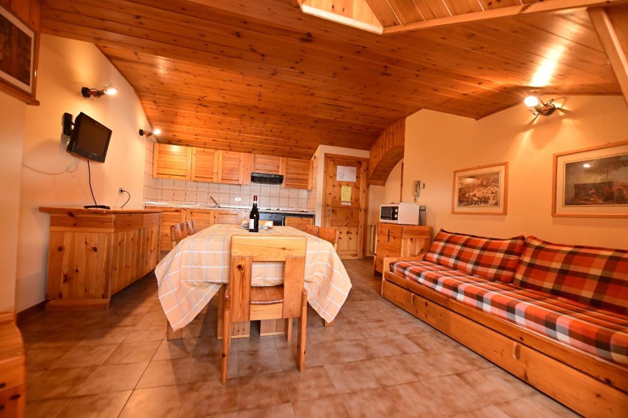 Residence Raethia Tra Bormio E Livigno Pradelle Kültér fotó