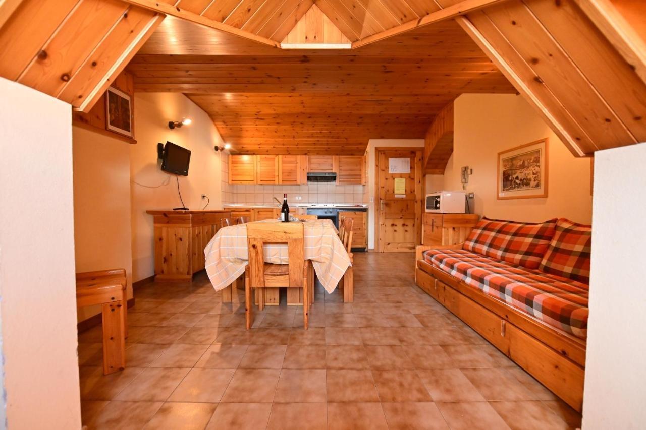 Residence Raethia Tra Bormio E Livigno Pradelle Kültér fotó