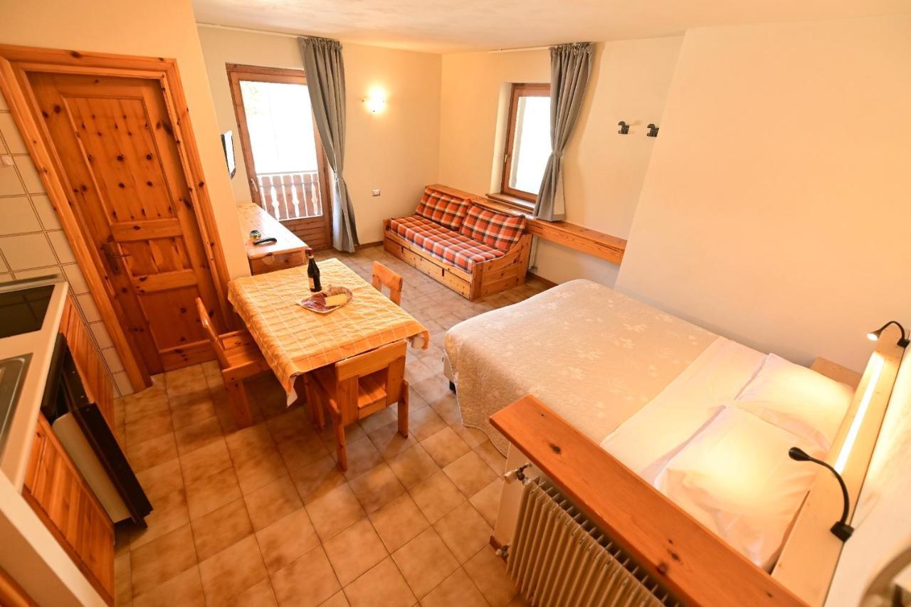 Residence Raethia Tra Bormio E Livigno Pradelle Kültér fotó