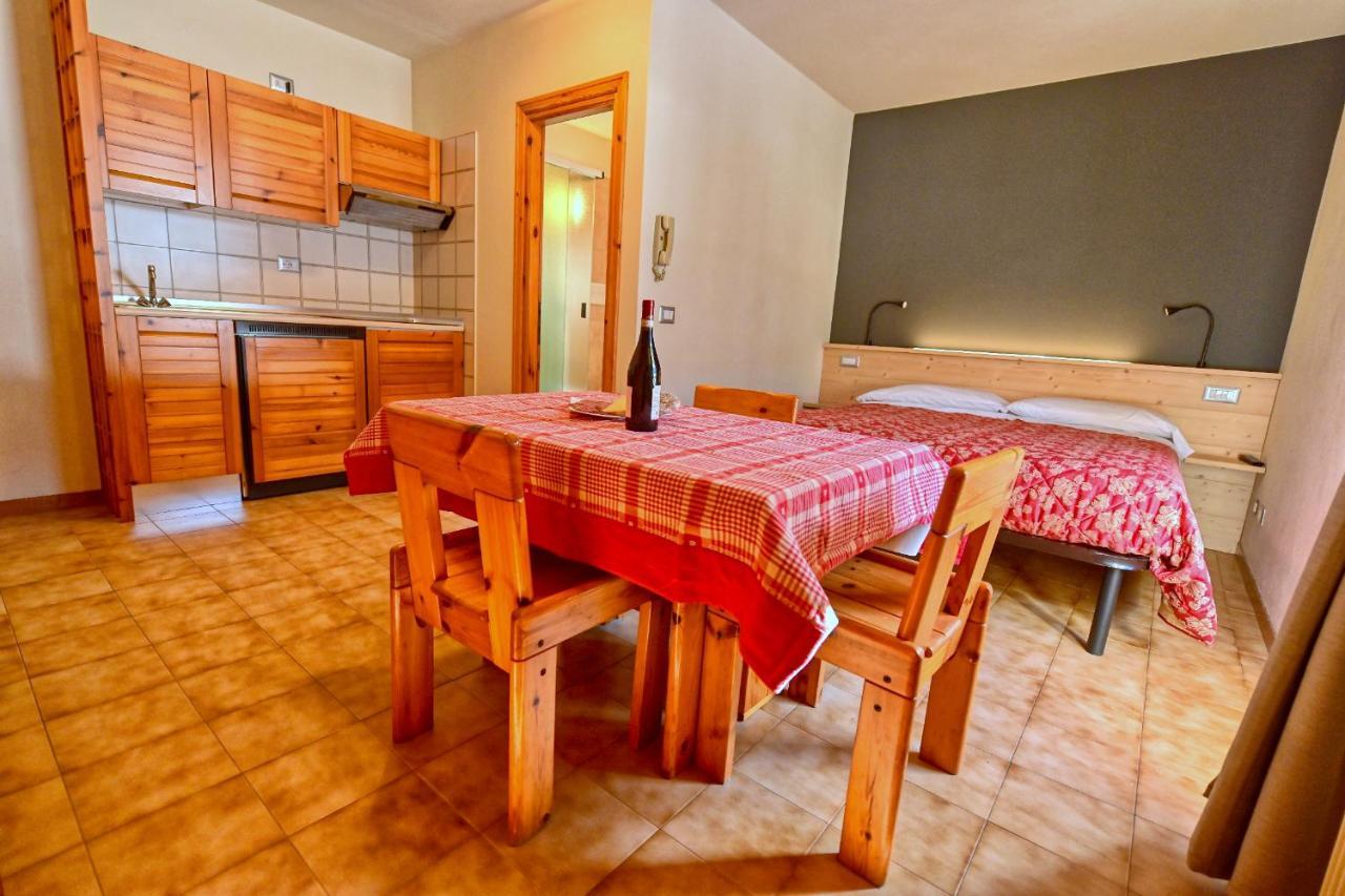 Residence Raethia Tra Bormio E Livigno Pradelle Kültér fotó